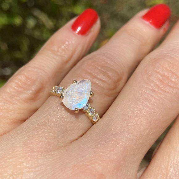 14k Gold Rainbow Moonstone Ring Size 4 3/4 - Picture 3 of 7